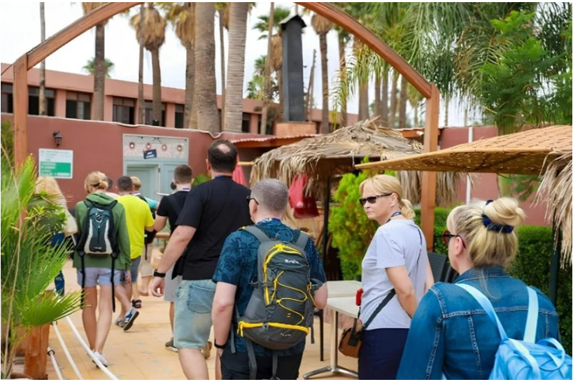 2025年摩洛哥旅游业创纪录：游客近2000万，收入增19%